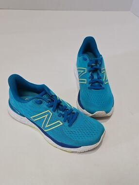 New Balance Running Shoes Women's 7B Fresh Foam 880v11 Aqua Blue Sneakers